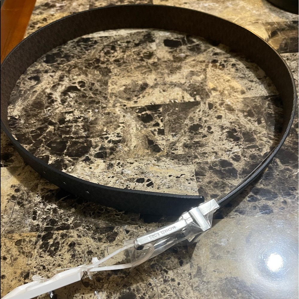 Women’s Michael Kors Medium Reversible Belt